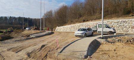 Prva kamnita zložba in prvi odcep za obrtno cono